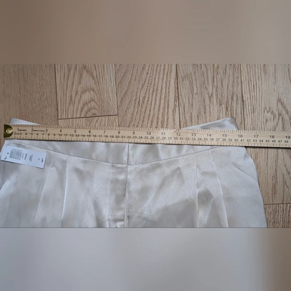 Aritzia Babaton Vogue satin pants Sz 12